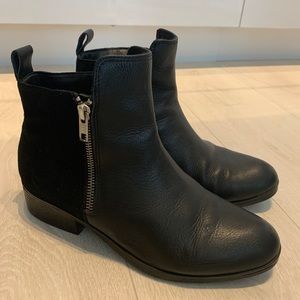 Cougar winter boots.